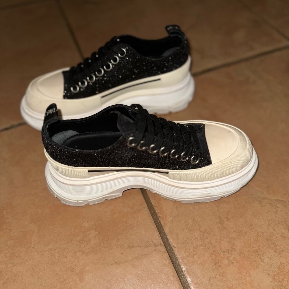Alexander McQueen Black Glitter and Cream Sneakers - Picture 2 of 5